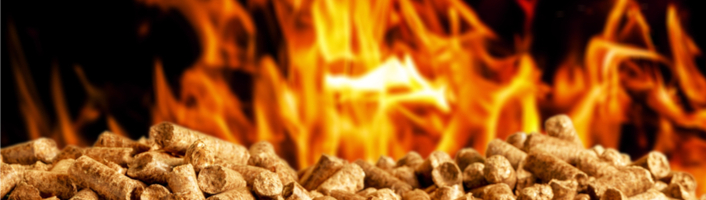 pellets de bois enflammés