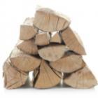tas de bûches de bois coupées