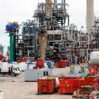 une centrale pétrolière