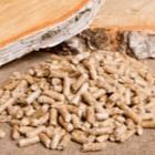 focus sur un tas de pellets de bois