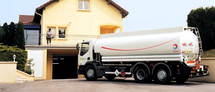 camion livrant du fioul