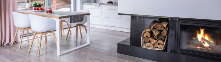 poêle allumé dans un intérieur