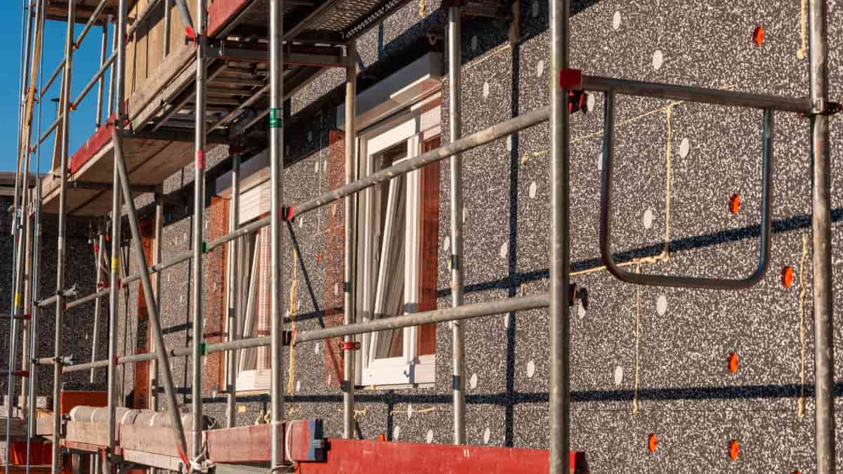 focus sur un bâtiment en rénovation