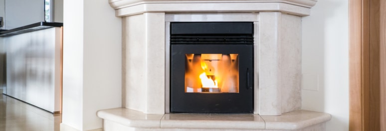 cheminée blanche dans un intérieur