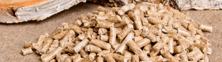 focus sur un tas de pellets de bois