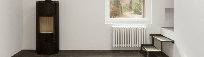 poêle éteint dans un intérieur